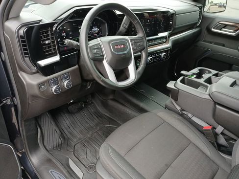 Used 2024 GMC Sierra 1500 Elevation AWD/4WD image 10