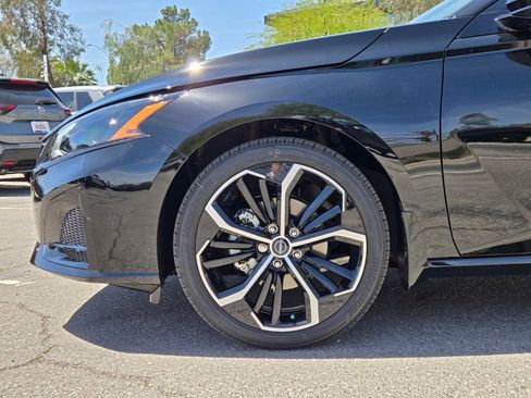 New 2026 Nissan Altima 2.5 SR FWD image 5