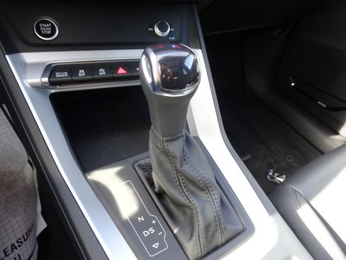 Certified 2022 Audi Q3 2.0T Premium Plus w/ Premium Plus Package image 13