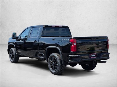 New 2026 Chevrolet Silverado 2500 Custom w/ Custom Value Package AWD/4WD image 8