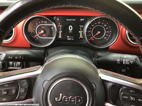 Used 2020 Jeep Gladiator Rubicon AWD/4WD image 13
