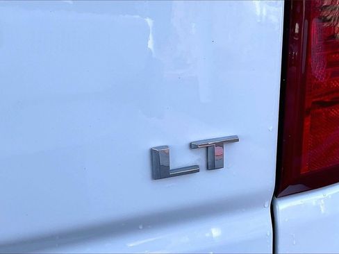 Used 2025 Chevrolet Silverado 1500 LT image 8