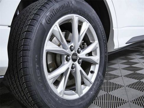 Used 2021 Audi Q3 2.0T Premium w/ Convenience Package image 9