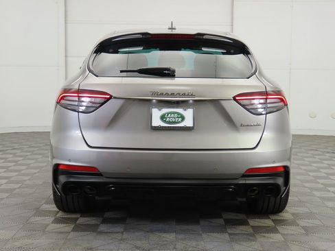 Used 2022 Maserati Levante Modena image 6