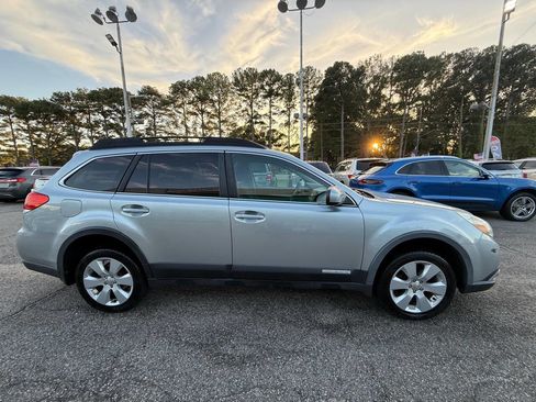 Used 2012 Subaru Outback 2.5i Premium image 6