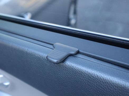 Used 2017 Hyundai Santa Fe AWD w/ SE Ultimate Tech Package 03 image 47