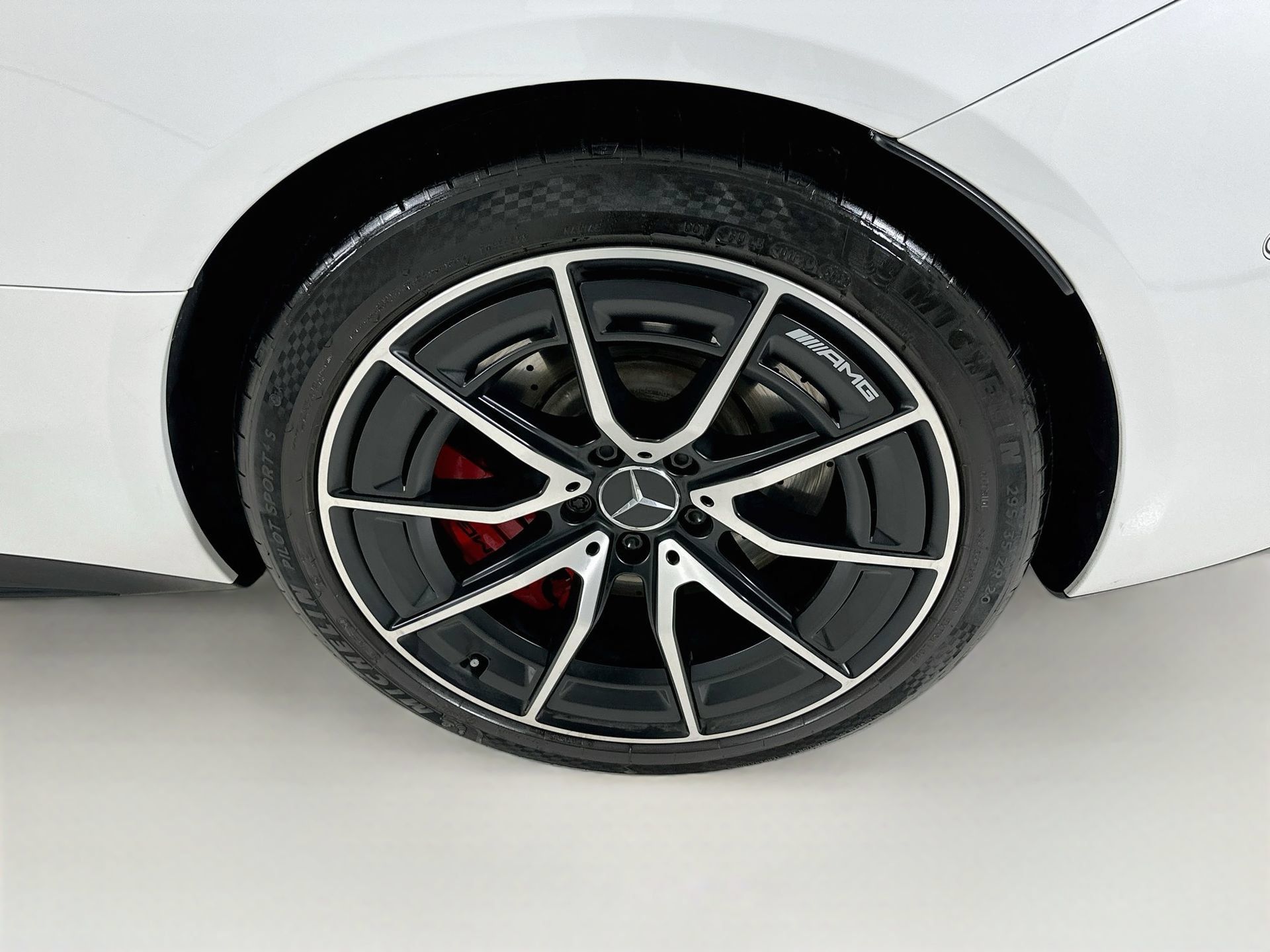 Used 2022 Mercedes-Benz SL 55 AMG 4MATIC image 32