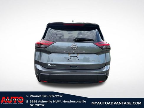 Used 2025 Nissan Rogue SV AWD/4WD image 4