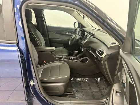 Used 2023 Chevrolet TrailBlazer LT AWD/4WD image 15