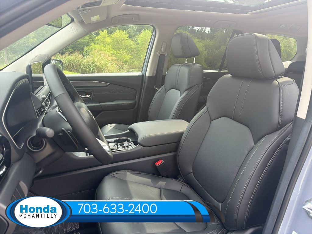 New 2026 Honda Pilot Touring image 23