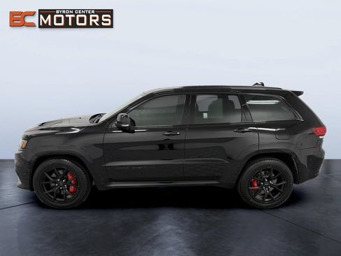Used 2019 Jeep Grand Cherokee SRT AWD/4WD image 3