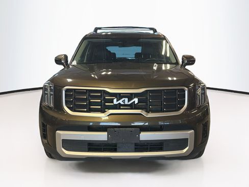 Used 2025 Kia Telluride S AWD/4WD image 2