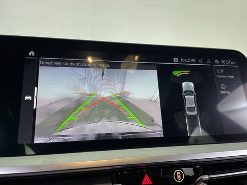 Used 2022 BMW 330i xDrive Sedan w/ Driving Assistance Package image 15