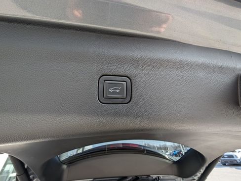 Used 2021 Buick Enclave Essence w/ Sound and Sites Package image 42