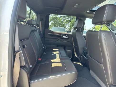 Used 2025 GMC Sierra 1500 Denali AWD/4WD image 28