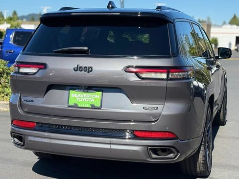 Used 2025 Jeep Grand Cherokee L Summit w/ Obsidian Package AWD/4WD image 5