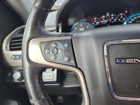 Used 2019 GMC Yukon XL Denali w/ Denali Ultimate Package RWD image 21