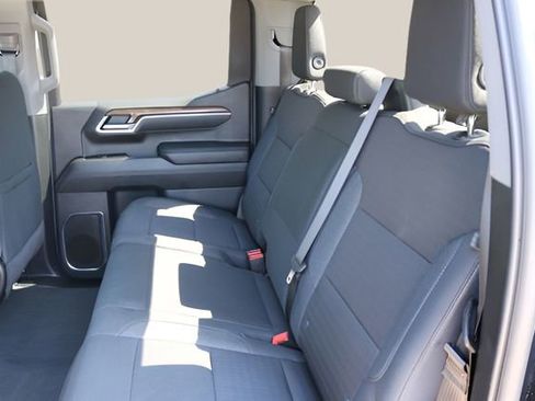 Used 2025 Chevrolet Silverado 1500 LT image 14