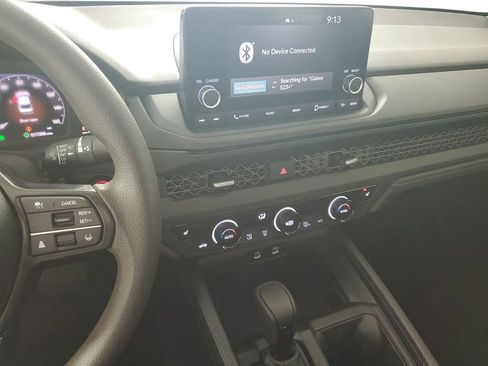 Used 2025 Honda Accord SE image 17