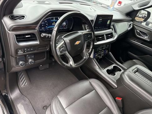Used 2023 Chevrolet Suburban LT RWD image 22