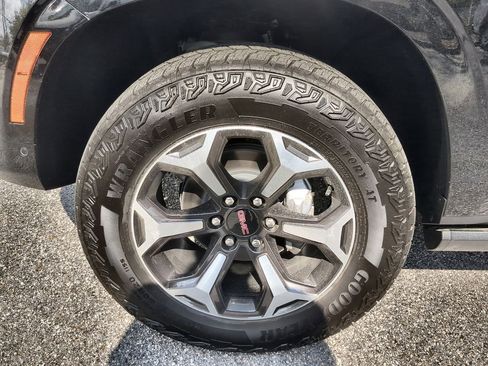 New 2026 GMC Yukon AT4 Ultimate image 34