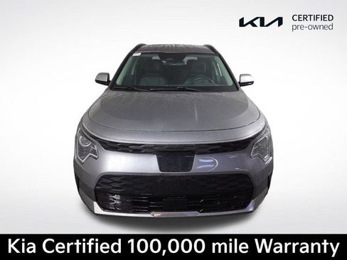 Certified 2024 Kia Niro Wind FWD image 3