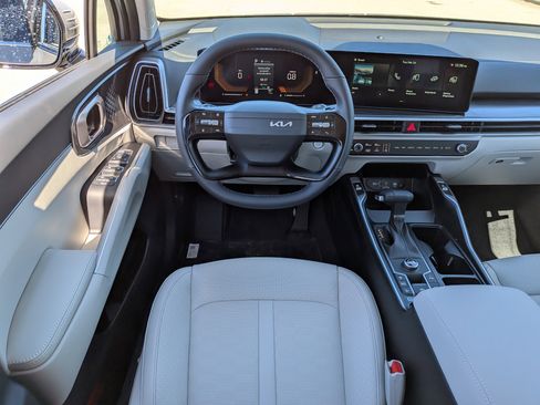 New 2026 Kia Sorento S FWD image 21