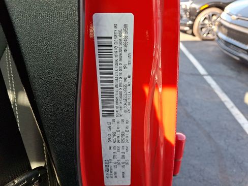 Used 2016 Jeep Wrangler Unlimited Sahara w/ Connectivity Group image 27