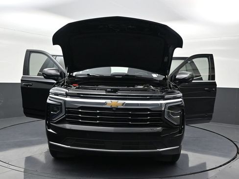 Used 2025 Chevrolet Tahoe LS image 37