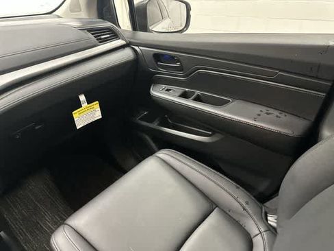 Certified 2025 Honda Odyssey EX-L image 13