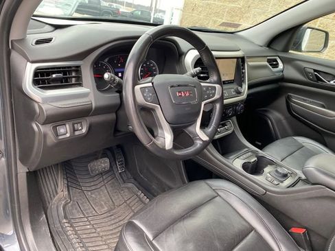 Used 2020 GMC Acadia SLT w/ Premium Package image 16