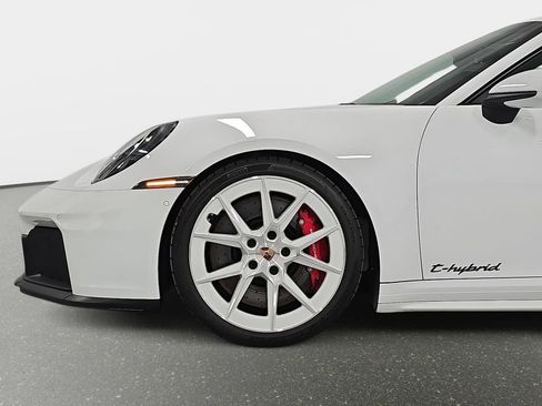 Certified 2025 Porsche 911 Carrera 4 GTS AWD/4WD image 10