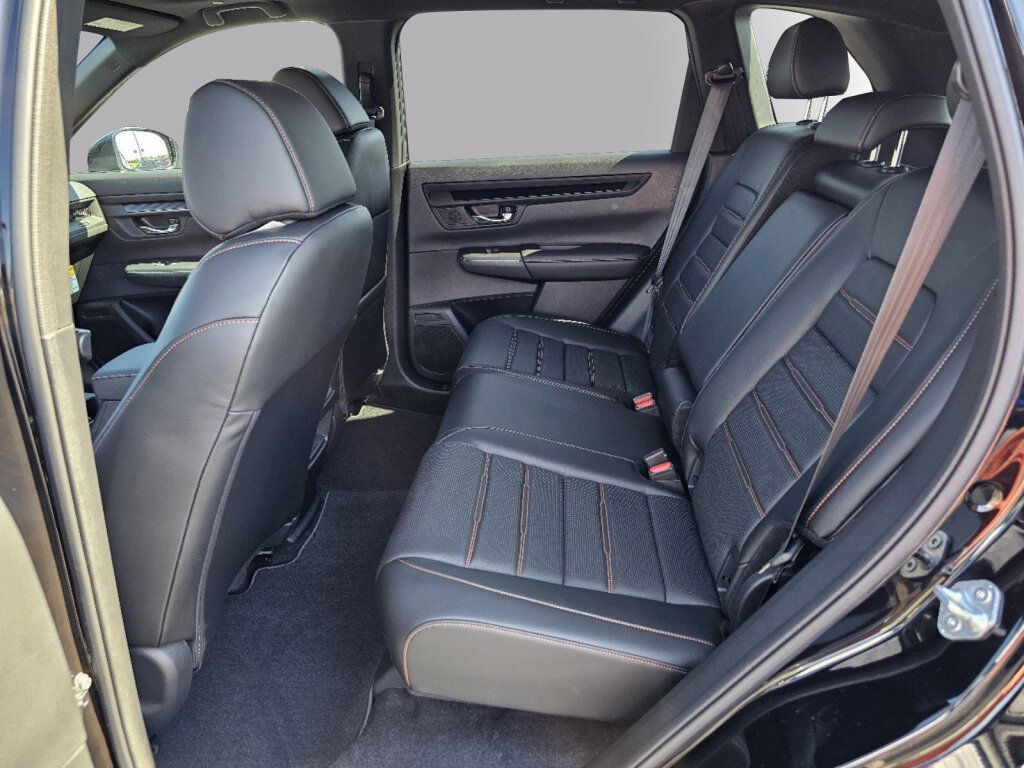 Used 2025 Honda CR-V Sport-L image 32