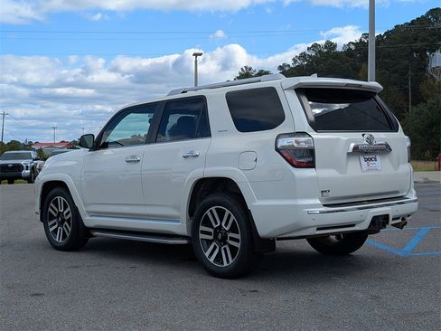 Used 2017 Toyota 4Runner Limited image 3