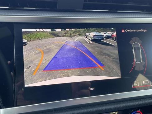 Used 2025 Audi Q3 2.0T Premium image 20