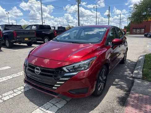 Used 2025 Nissan Versa SV FWD image 4