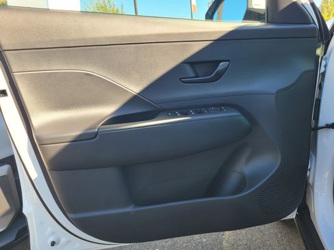 New 2026 Hyundai Kona SE image 17