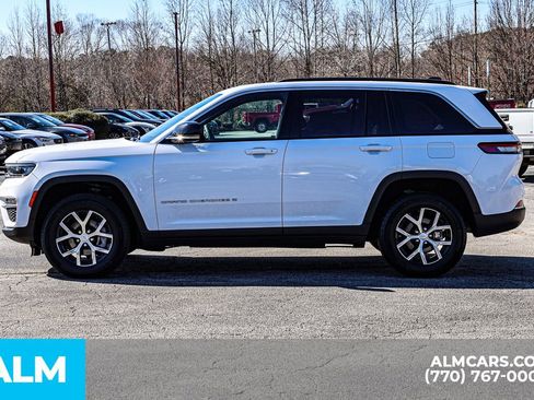 Used 2024 Jeep Grand Cherokee Limited AWD/4WD image 9