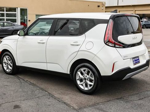 Used 2024 Kia Soul LX w/ Option Group 015 image 4