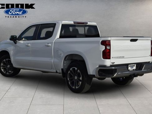 Used 2024 Chevrolet Silverado 1500 LT w/ Convenience Package II RWD image 3