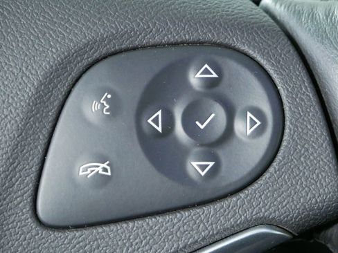 Used 2017 Chevrolet Impala Premier image 26