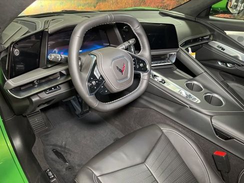 Used 2026 Chevrolet Corvette Stingray Premium Cpe w/ Z51 Performance Package image 17