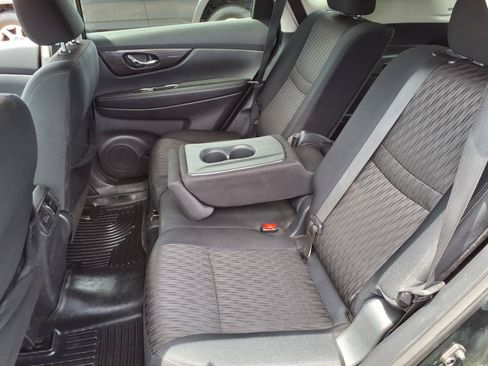 Used 2019 Nissan Rogue SV AWD/4WD image 9