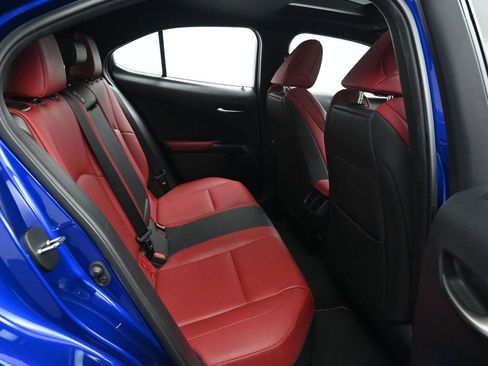 Used 2022 Lexus UX 200 F Sport w/ F Sport Premium Package FWD image 19
