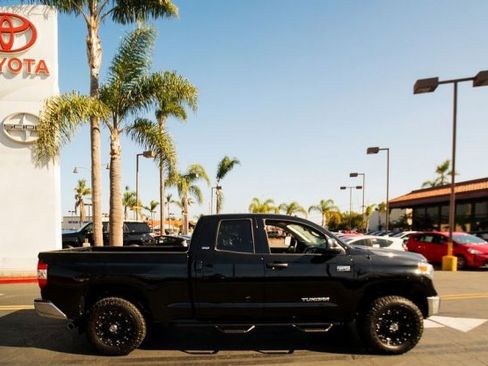 Used 2023 Ford Bronco Badlands image 24