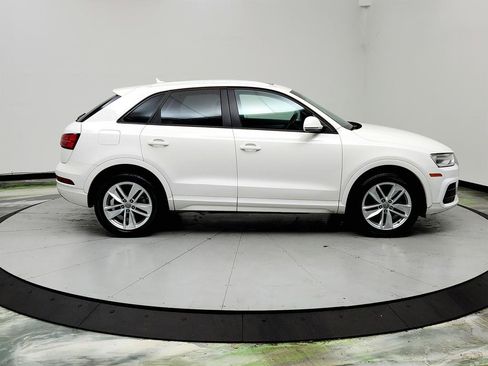 Used 2017 Audi Q3 2.0T Premium image 4