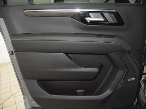 New 2026 Chevrolet Suburban Premier AWD/4WD image 46
