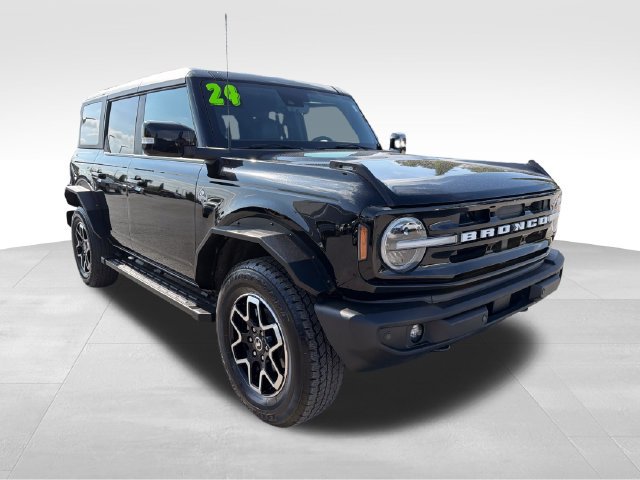 Used 2024 Ford Bronco Outer Banks AWD/4WD image 1