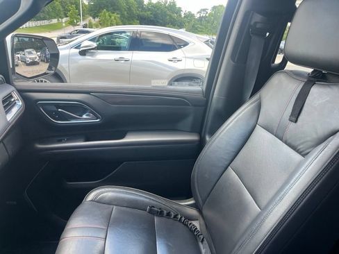 Used 2021 Chevrolet Suburban RST w/ Luxury Package AWD/4WD image 18