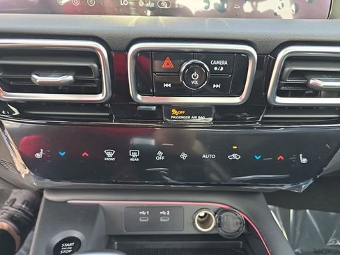 New 2026 Nissan Sentra SR w/ SR Premium Package FWD image 23